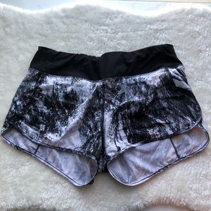90 degree brand black and white running shorts